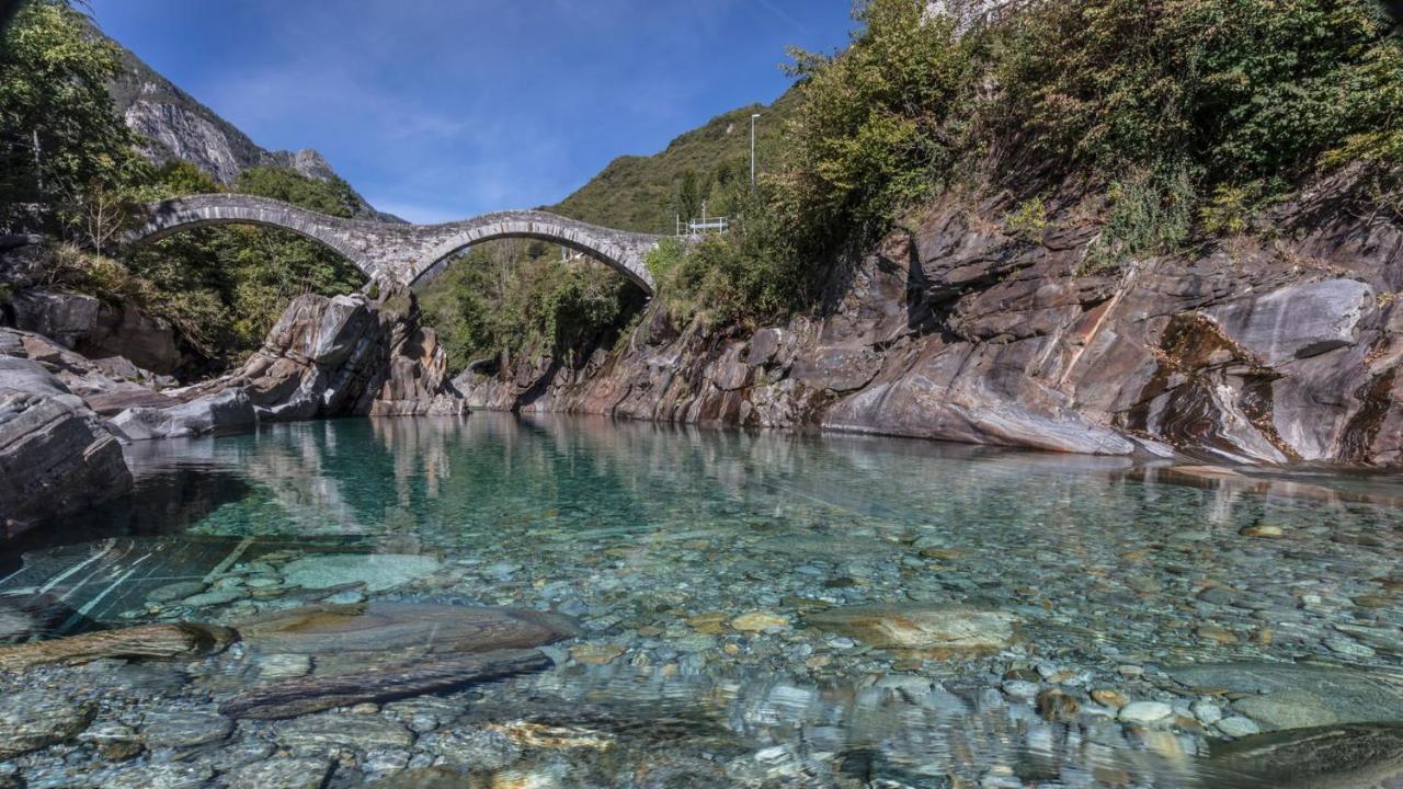 Апартаменты Lungolago Rosso Локарно Экстерьер фото